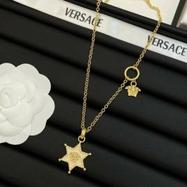 Picture of Versace Necklace _SKUVersacenecklace08cly13117069